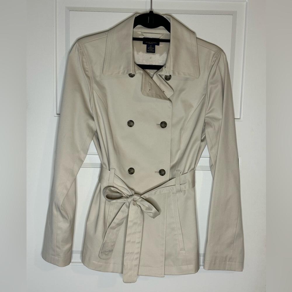 Brooks Brothers belted trench coat Women’s Size 6